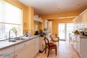 Kitchen- click for photo gallery